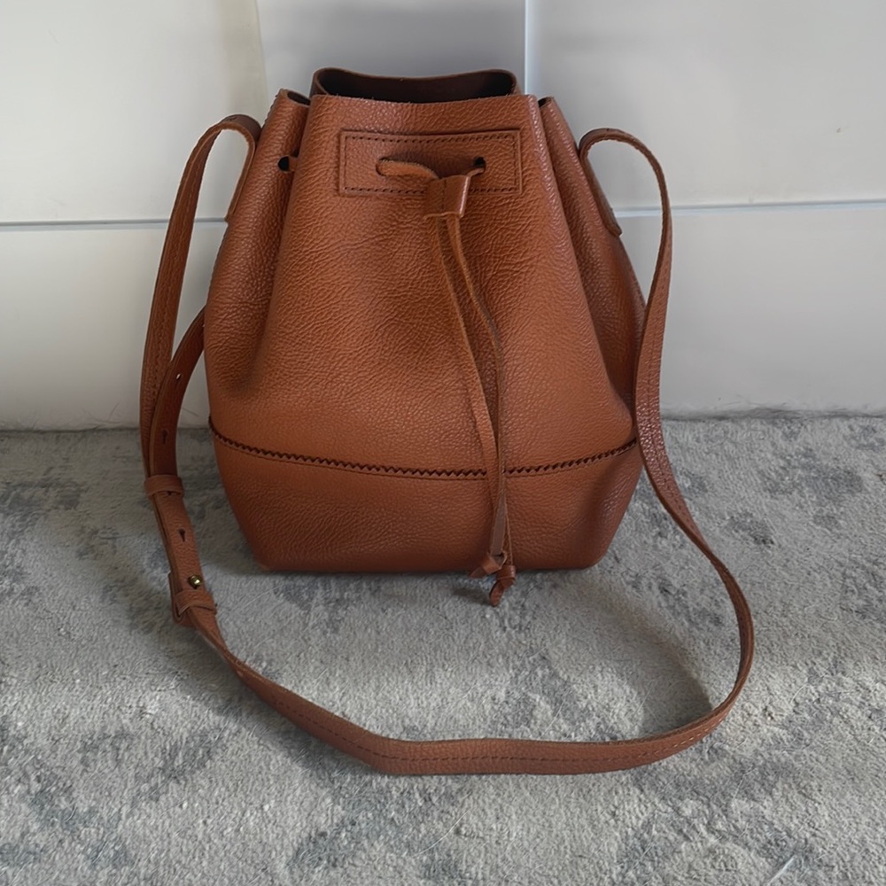Jcrew Downing Bucket Bag — Camel
